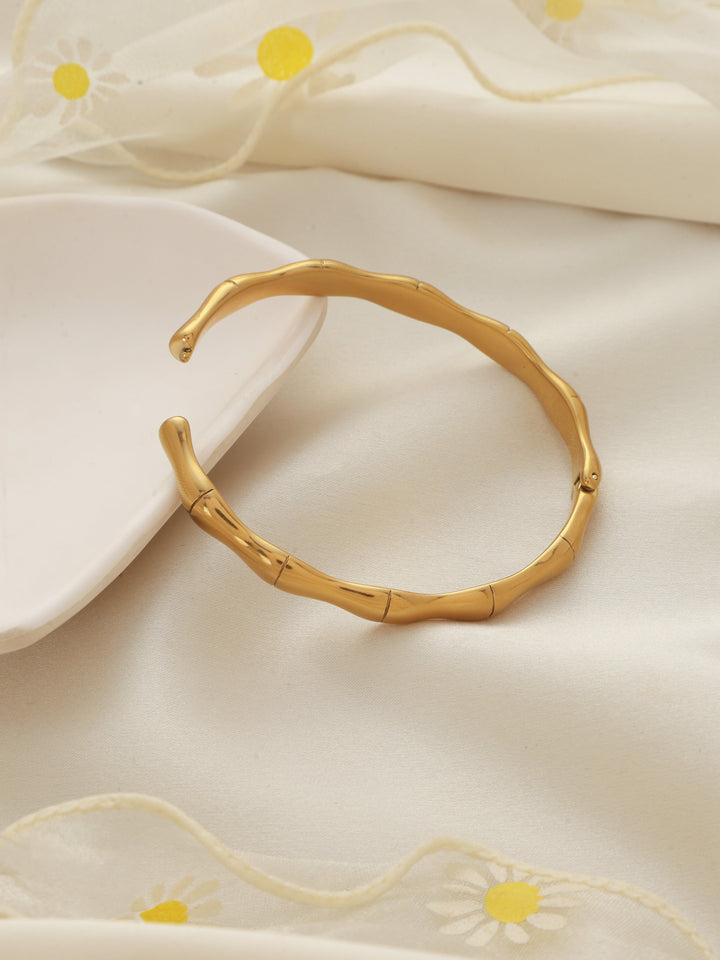 Zoya Gold Cuff Bangle